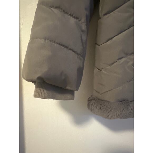 Ambwrcrombie and Fitch winter coat gray size 7/8 in great condition - Picture 6 of 9